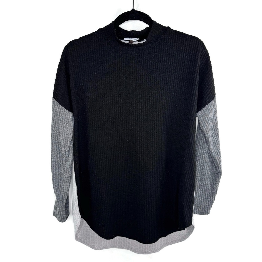 Calvin Klein Black and Gray Waffle Textured Knit Color Block Top Medium